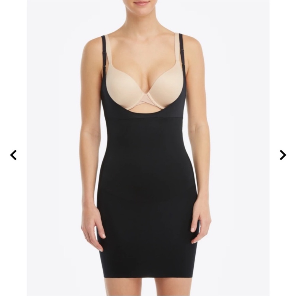 Spanx Open Bust Full Slip SmartGrip Medium Black NWT 10178R Adjustable Shaping